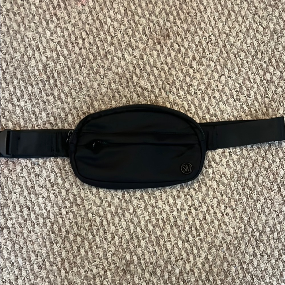Steve Madden Black Belt Bag Minimalist Design